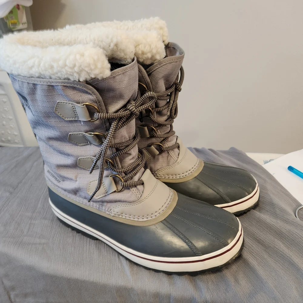 SOREL Waterproof Winter Boots Faux Fur Lined Gray Duck Boots Men Size 10